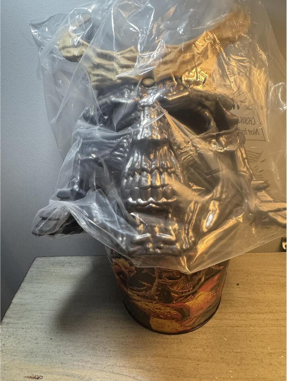 AMC Theatres Exclusive Mortal Kombat II Shao Kahn Popcorn Bucket Helmet Light Up